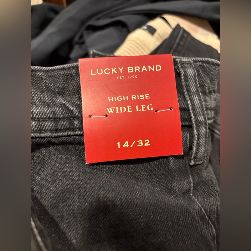 Lucky Brand Charcoal Frayed Ankle Jeans - Picture 3 of 4